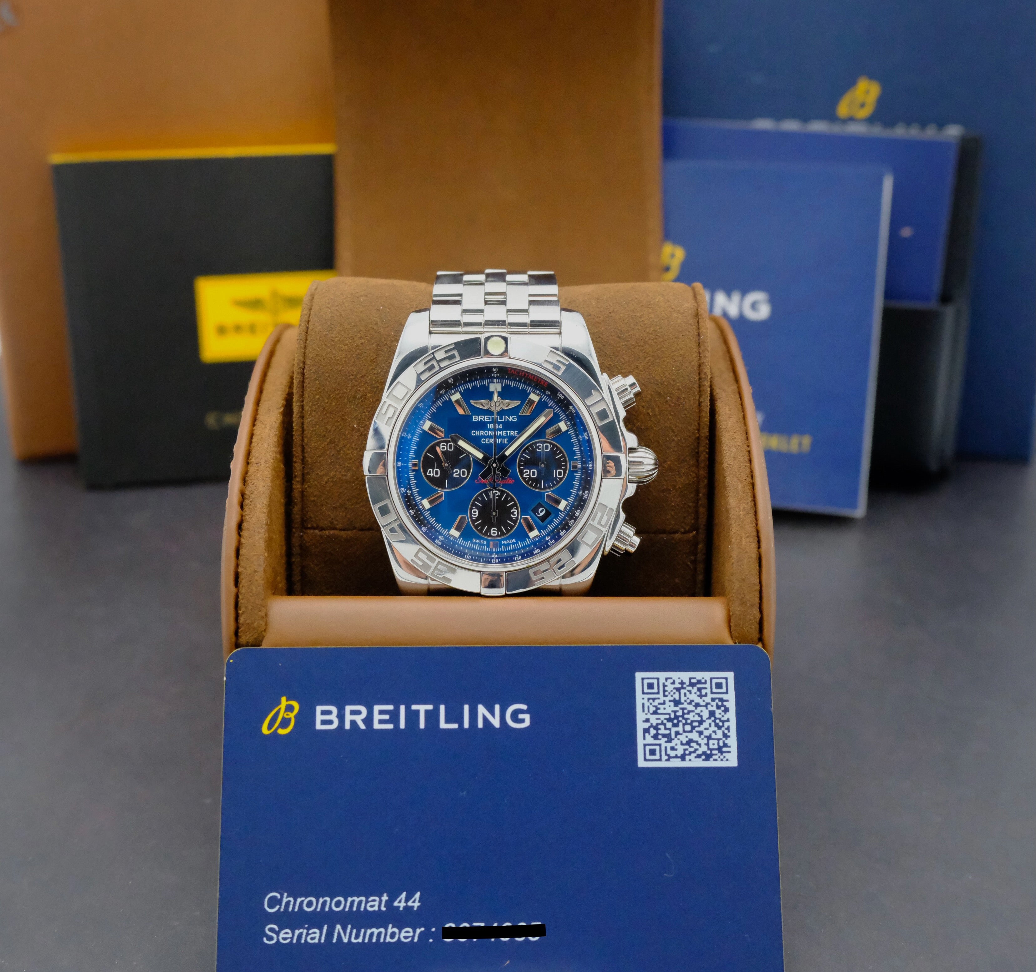 Breitling Chronomat AB0110 - 2020 - Breitling horloge - Breitling kopen - Breitling heren horloge - Trophies Watches