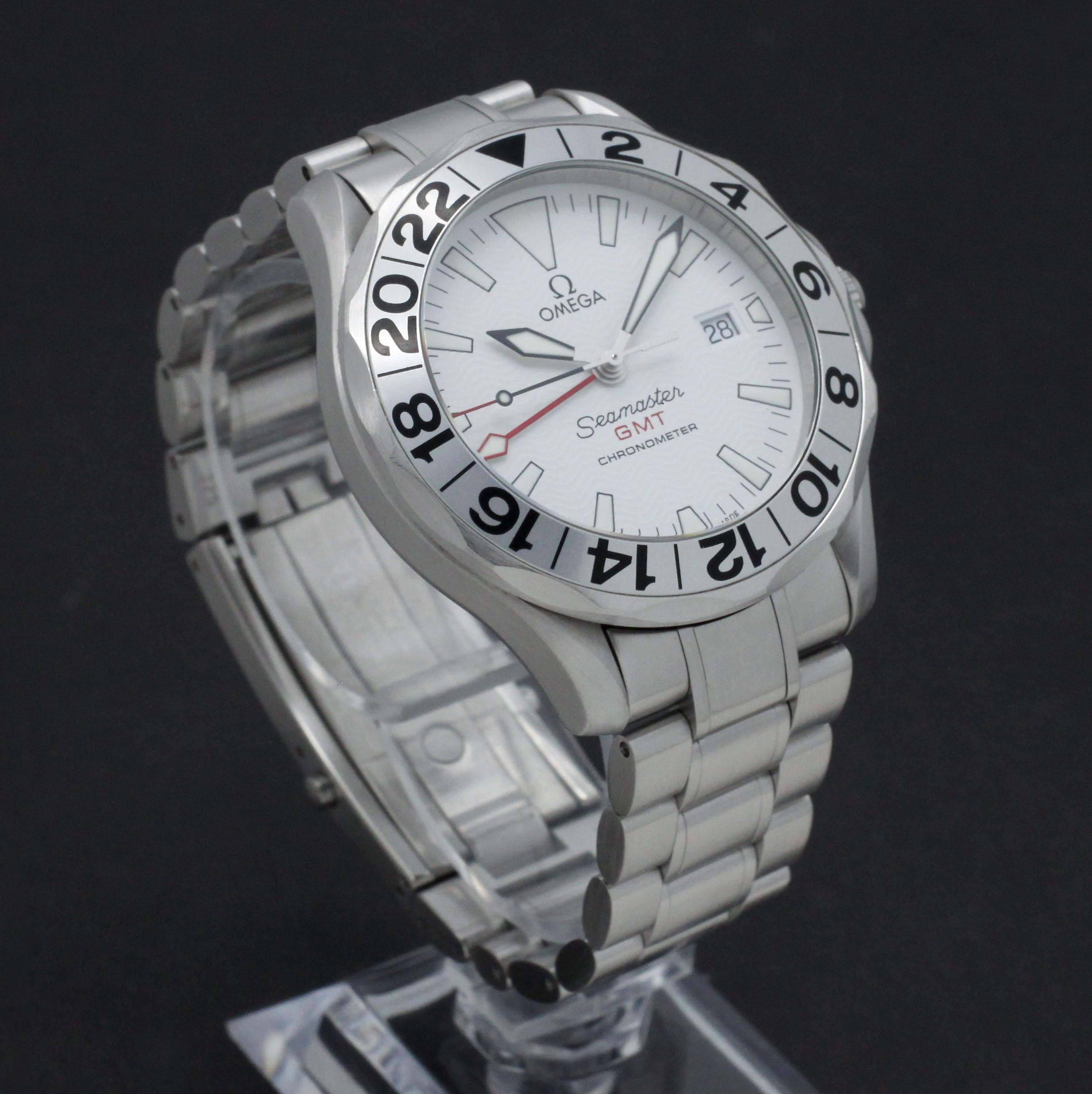 Omega Seamaster 2538.20.00 GMT 300M - 2017 - Omega horloge - Omega kopen - Omega heren horloge - Trophies Watches