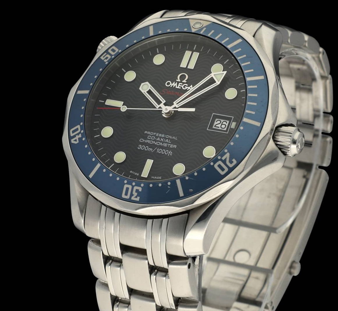 Omega Seamaster Diver 300 M 2220.80.00 - 2007 - Omega horloge - Omega kopen - Omega heren horloge - Trophies Watches