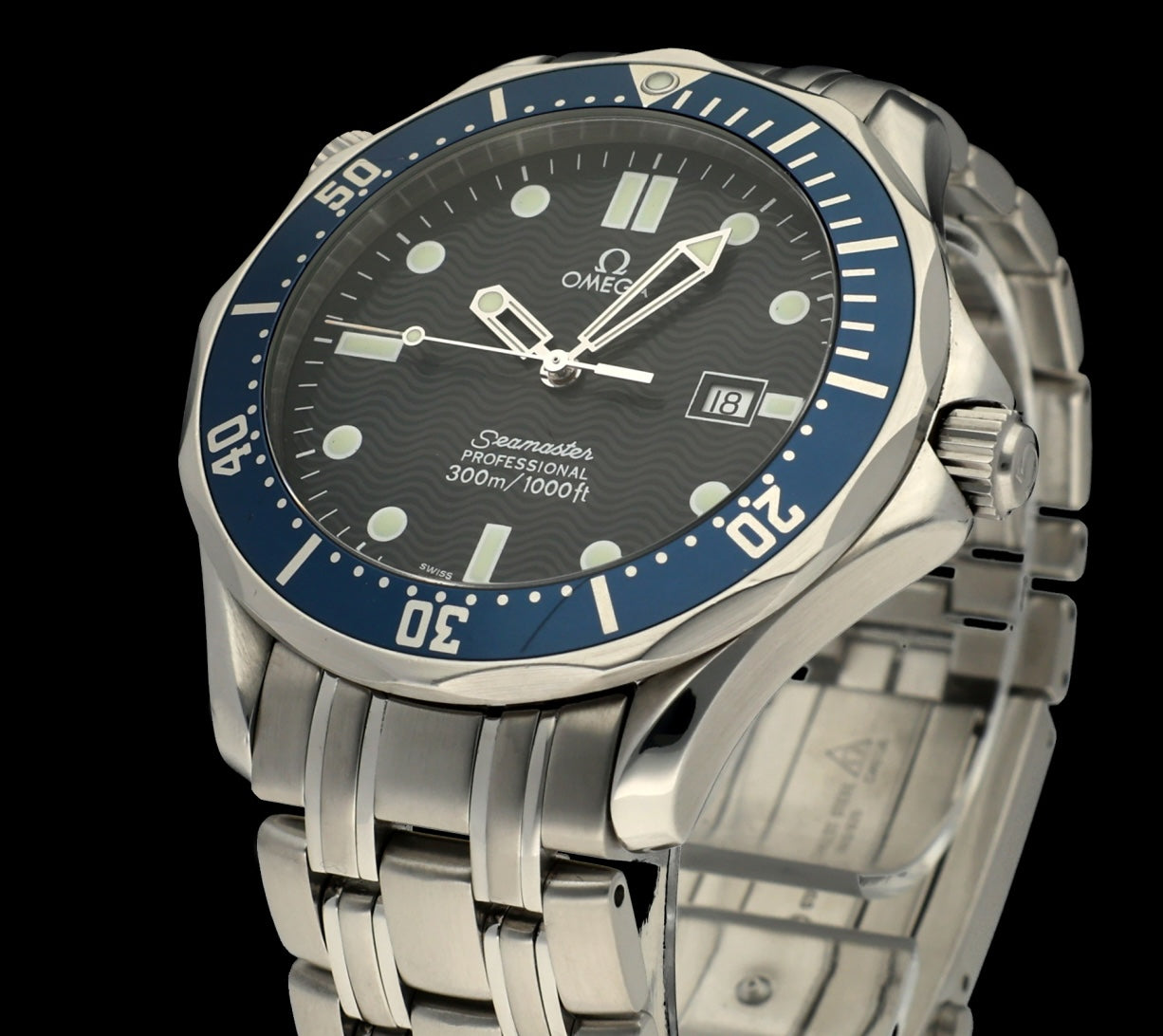 Omega Seamaster Diver 300 M 2541.80.00 - 1998 - Omega horloge - Omega kopen - Omega heren horloge - Trophies Watches