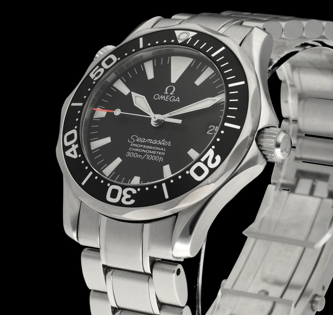 Omega Seamaster Diver 300 M 2252.50 - 2006 - Omega horloge - Omega kopen - Omega heren horloge - Trophies Watches