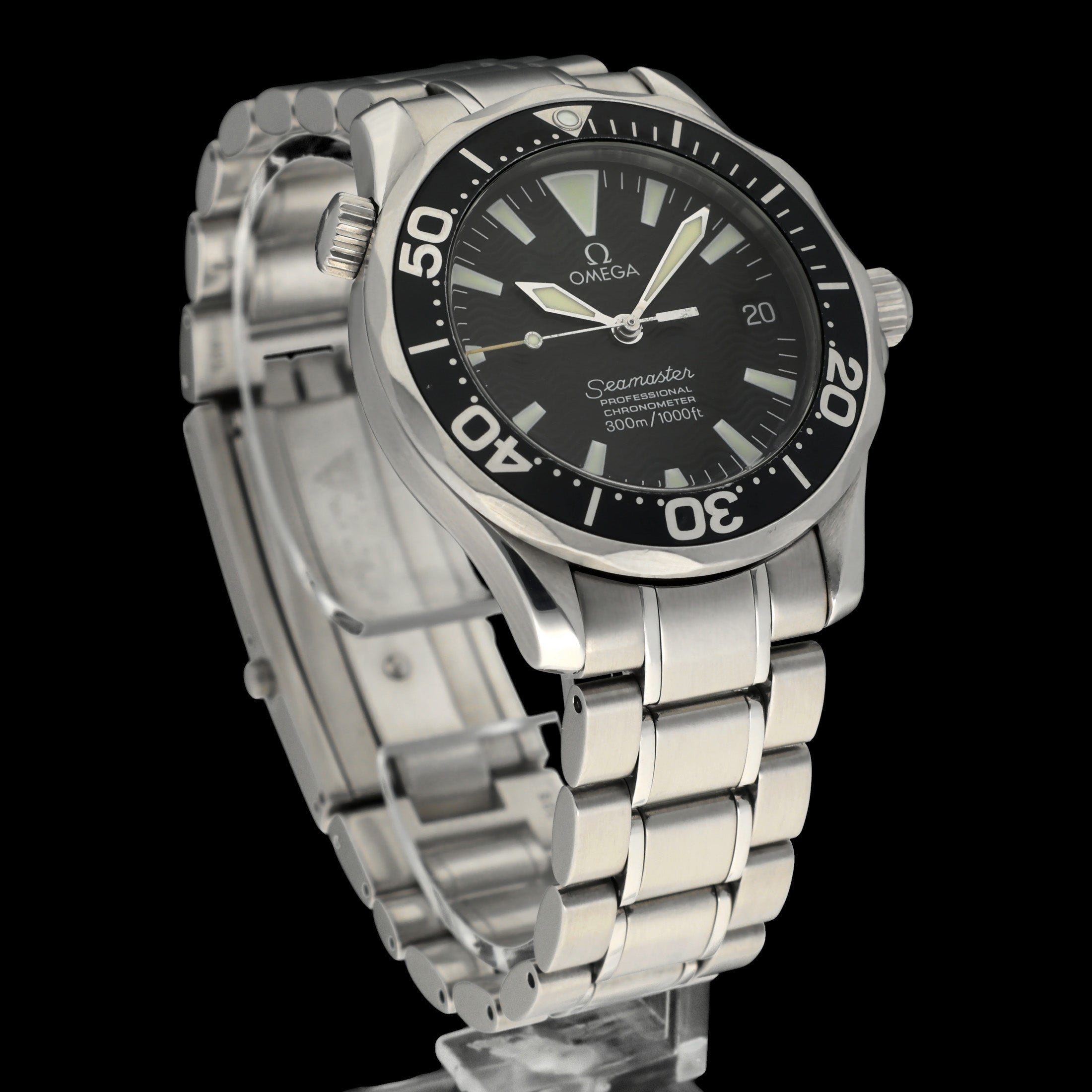 Omega Seamaster Diver 300 M 2252.50 - 2001 - Omega horloge - Omega kopen - Omega heren horloge - Trophies Watches
