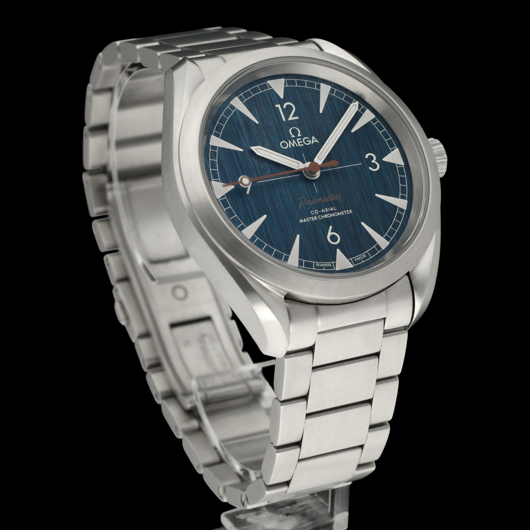 Omega Seamaster Railmaster 220.10.40.20.03.001 - 2019 - Omega horloge - Omega kopen - Omega heren horloge - Trophies Watches