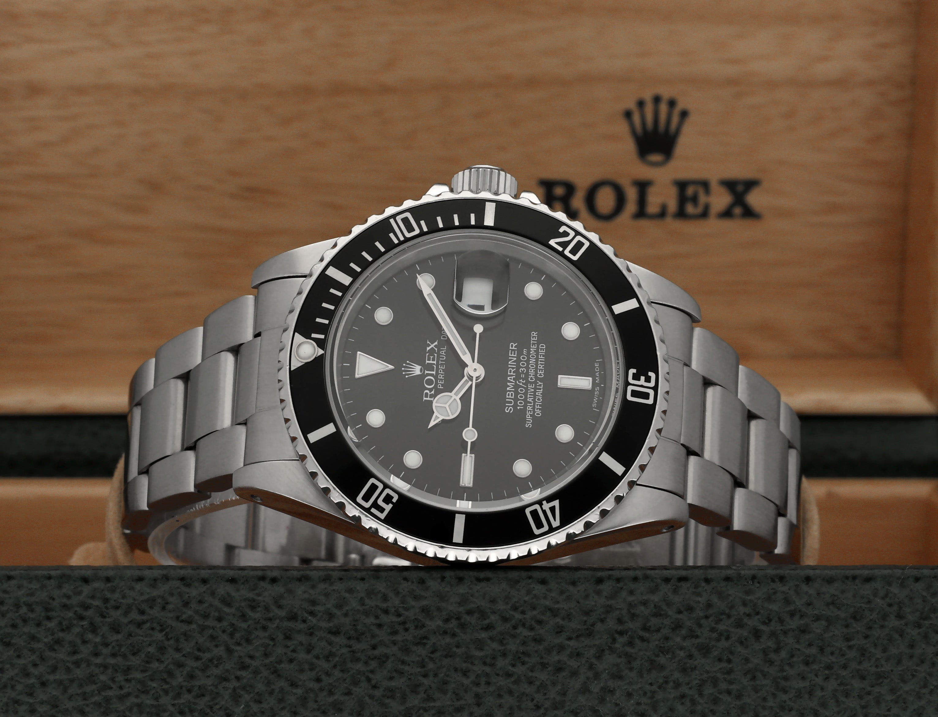 Rolex Submariner 16800 - 1982 - Rolex horloge - Rolex kopen - Rolex heren horloge - Trophies Watches