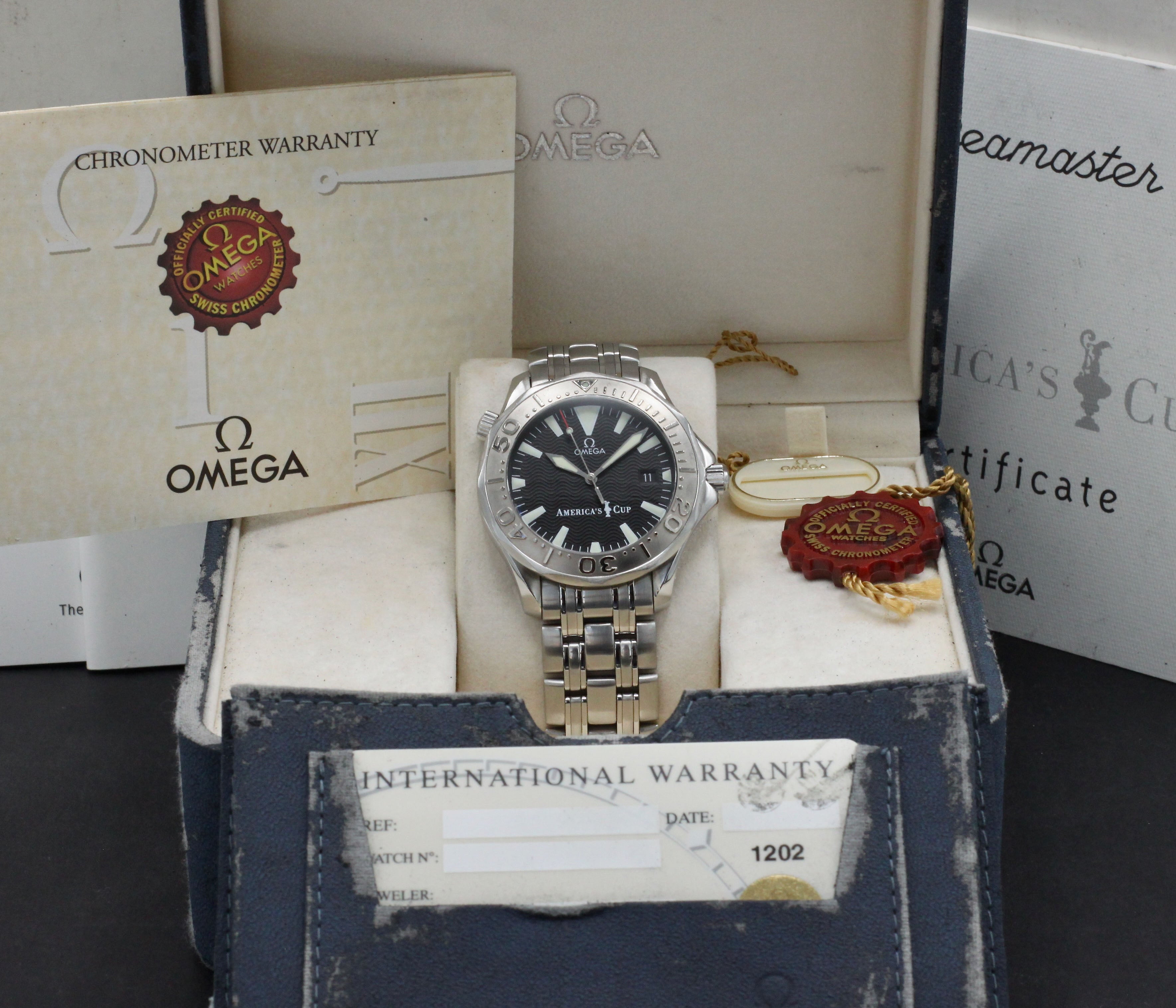 Omega Seamaster Diver 300 M 2533.50.00 - 2006 - Omega horloge - Omega kopen - Omega heren horloge - Trophies Watches