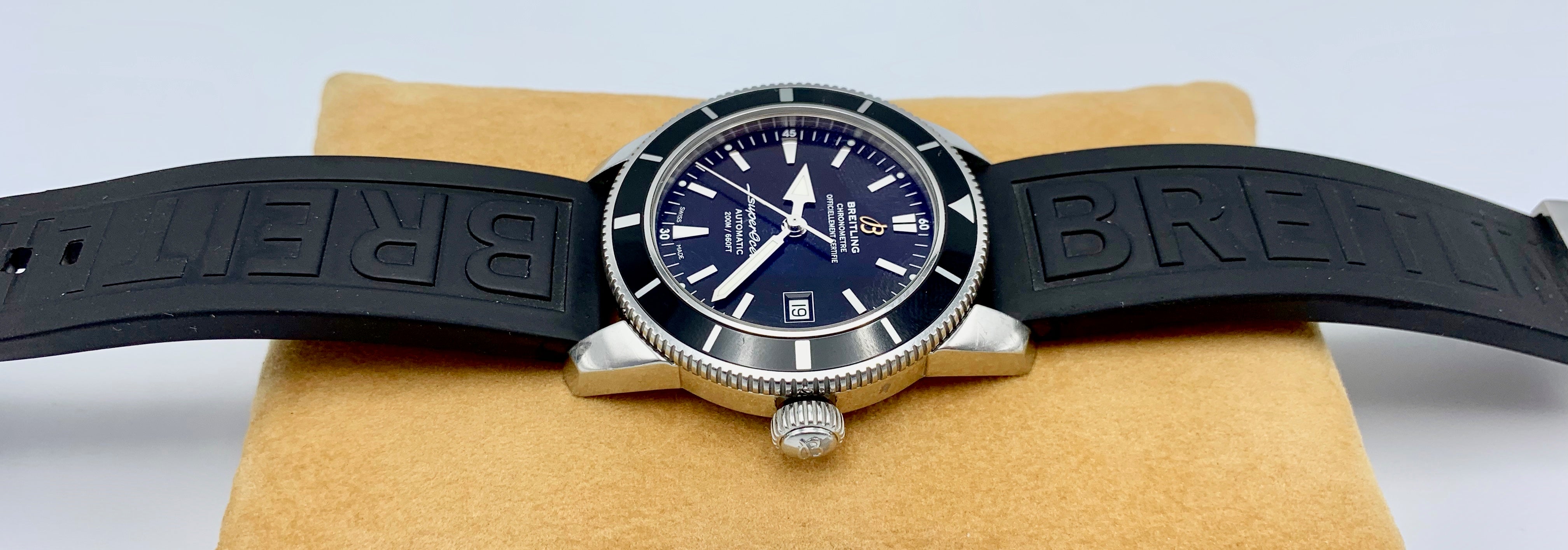 Breitling Superocean Héritage 42 A17321 - 2016 - Breitling horloge - Breitling kopen - Breitling heren horloge - Trophies Watches