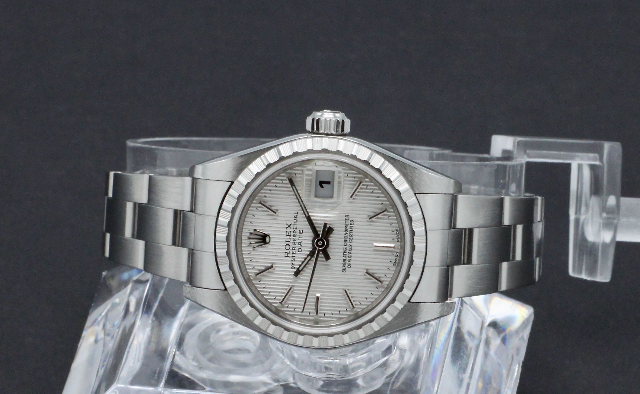 Rolex Oyster Perpetual Lady Date 69190 - 2003 - Rolex horloge - Rolex kopen - Rolex dames horloge - Trophies Watches