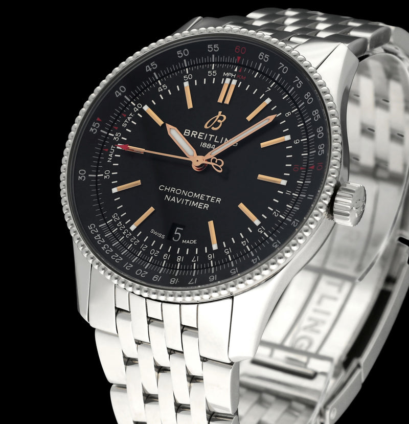 Breitling Navitimer A17326 - 2023 - Breitling horloge - Breitling kopen - Breitling heren horloge - Trophies Watches