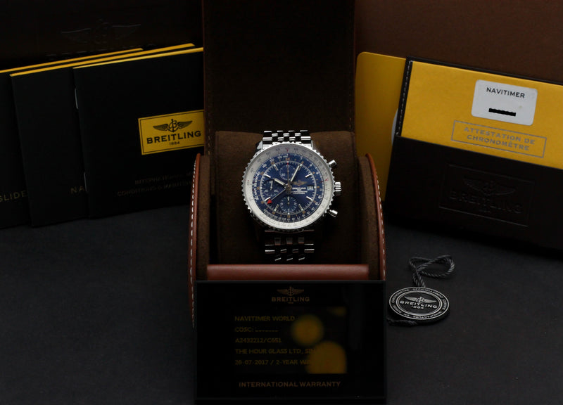Breitling Navitimer World A24322- 2017 - Breitling horloge - Breitling kopen - Breitling heren horloge - Trophies Watches