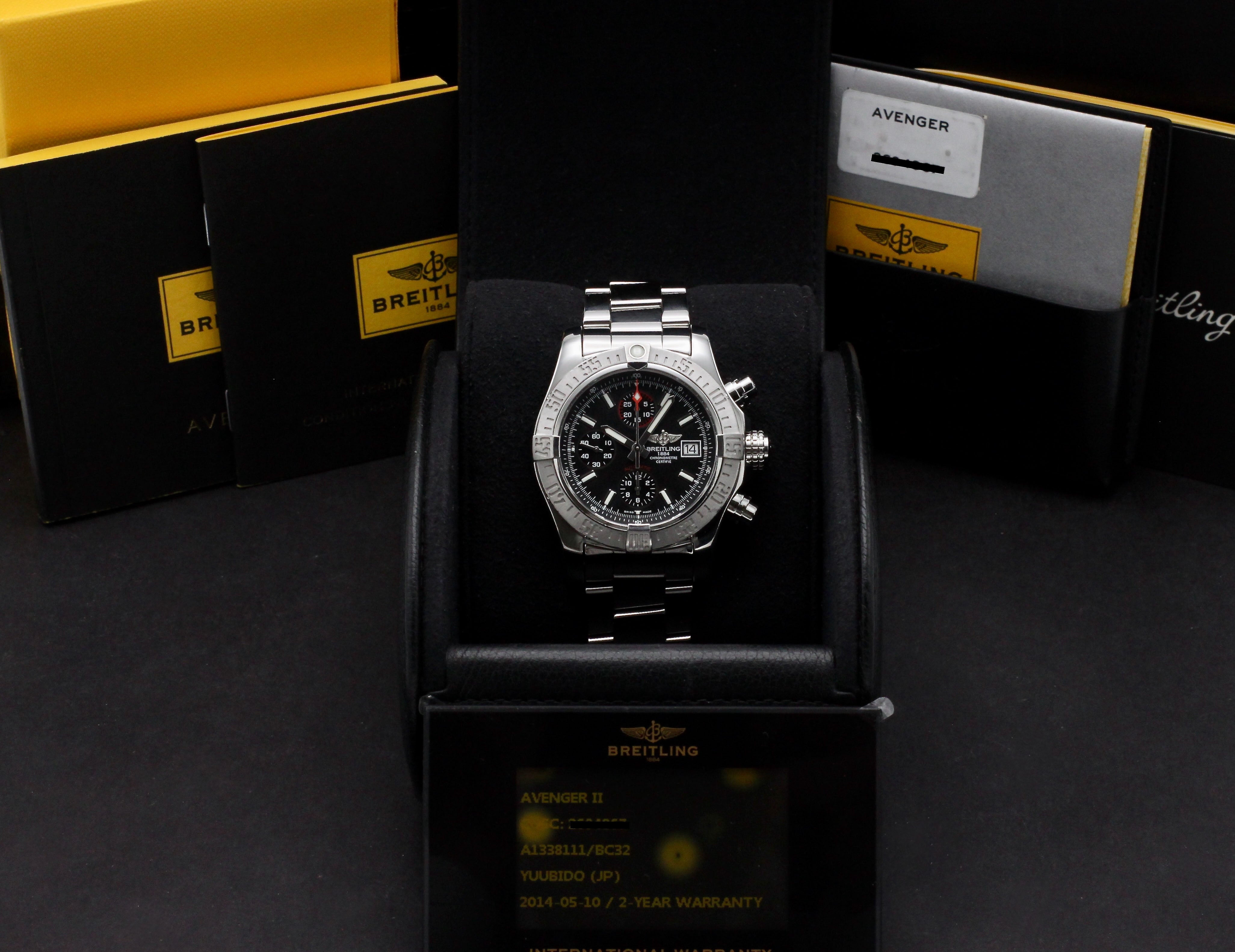 Breitling Avenger II A13381 - 2014 - Breitling horloge - Breitling kopen - Breitling heren horloge - Trophies Watches