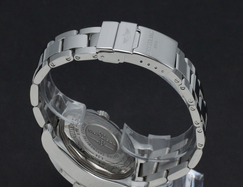 Breitling Avenger II A13381 - 2015 - Breitling horloge - Breitling kopen - Breitling heren horloge - Trophies Watches