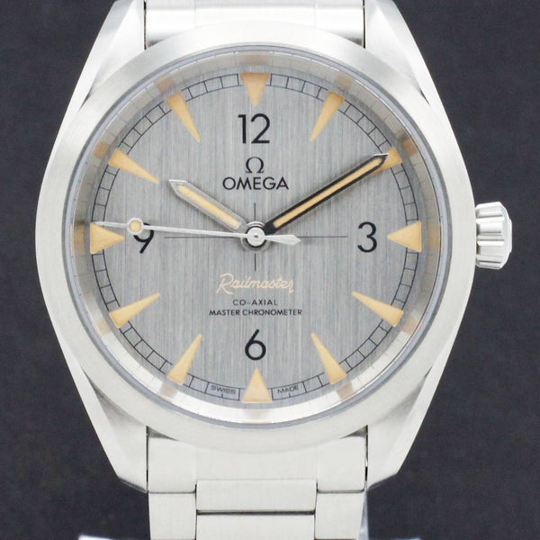 Omega Seamaster Railmaster 220.10.40.20.06.001 - 2023 - Omega horloge - Omega kopen - Omega heren horloge - Trophies Watches