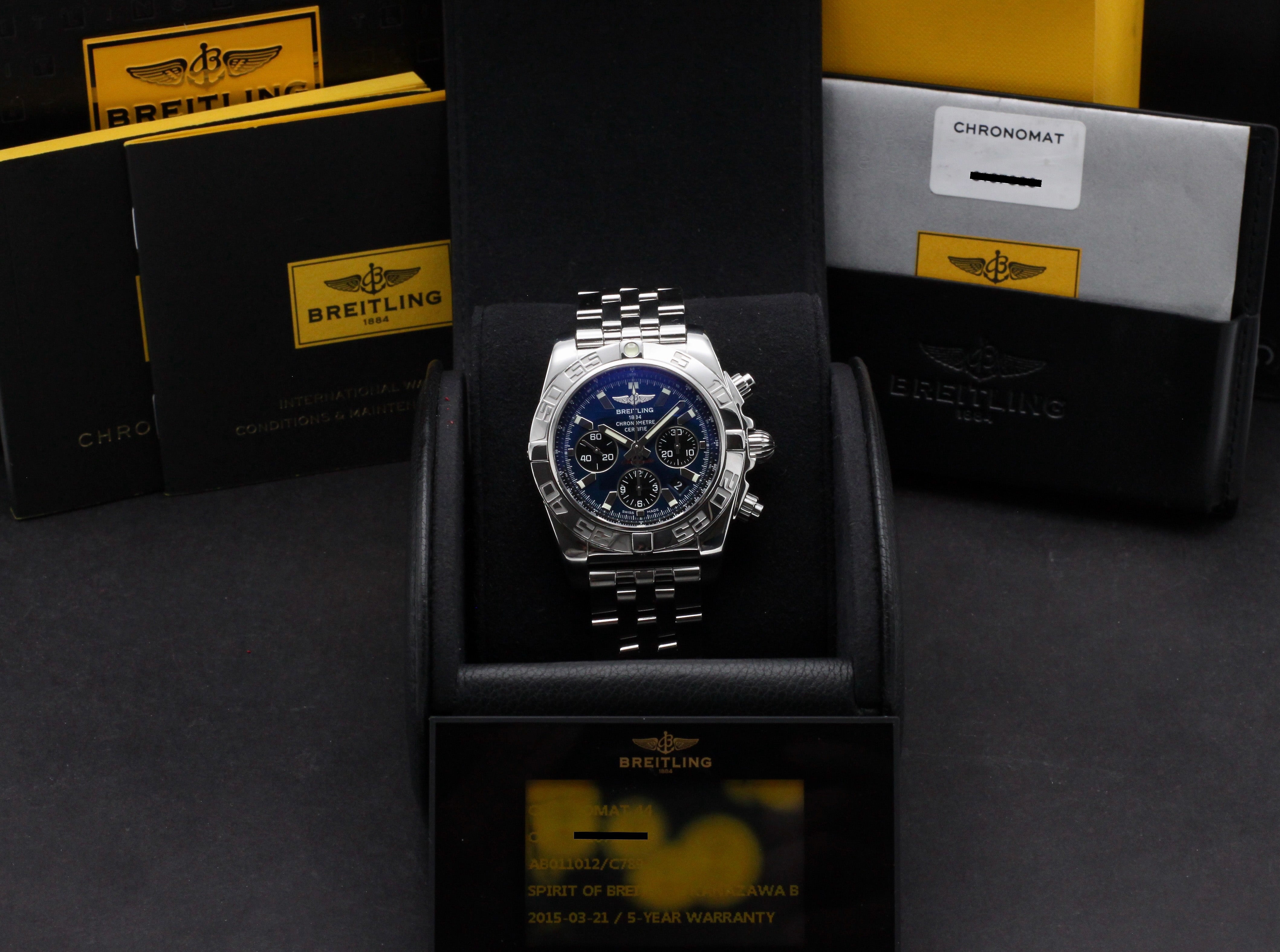 Breitling Chronomat AB0110 - Breitling horloge - Breitling kopen - Breitling heren horloge - Trophies Watches