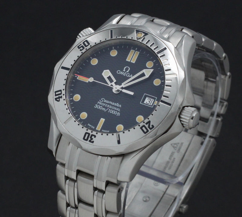 Omega Seamaster Diver 300 M 2562.80.00 - 1996 - Omega horloge - Omega kopen - Omega heren horloge - Trophies Watches