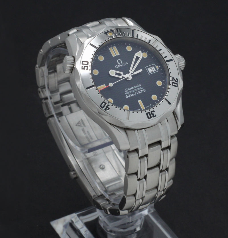 Omega Seamaster Diver 300 M 2562.80.00 - 1996 - Omega horloge - Omega kopen - Omega heren horloge - Trophies Watches