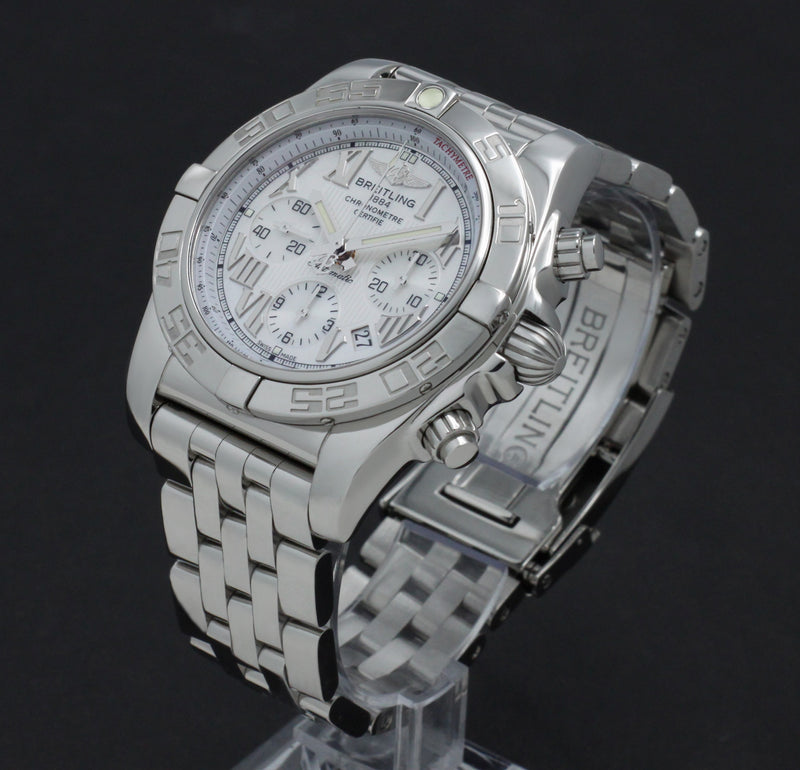 Breitling Chronomat AB0110 - 2014 - Breitling horloge - Breitling kopen - Breitling heren horloge - Trophies Watches