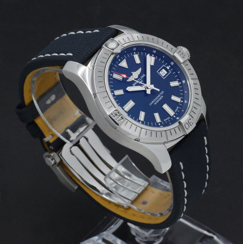 Breitling Avenger A17318- 2021 - Breitling horloge - Breitling kopen - Breitling heren horloge - Trophies Watches