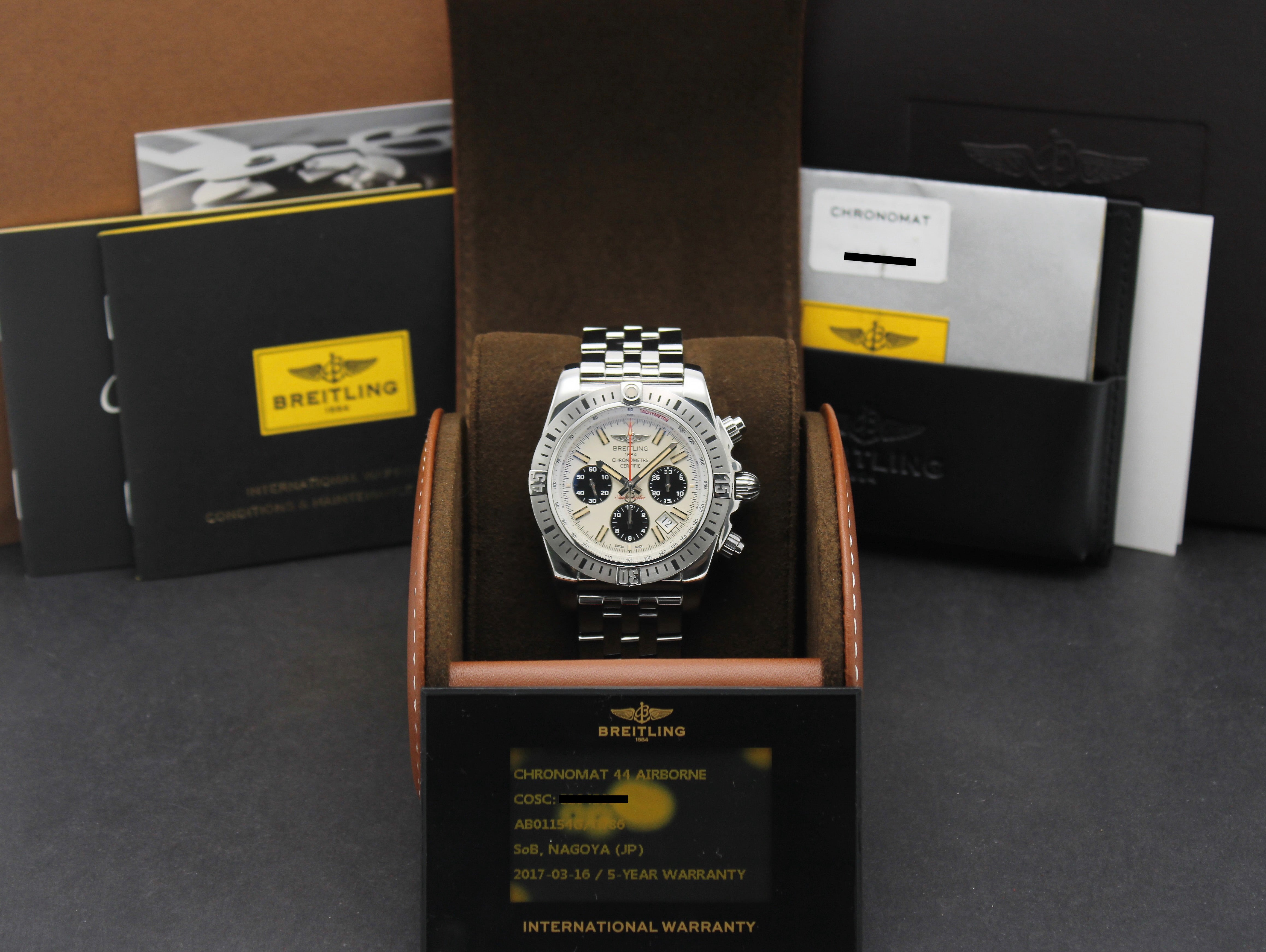 Breitling Chronomat AB0115 - Breitling horloge - Breitling kopen - Breitling heren horloge - Trophies Watches