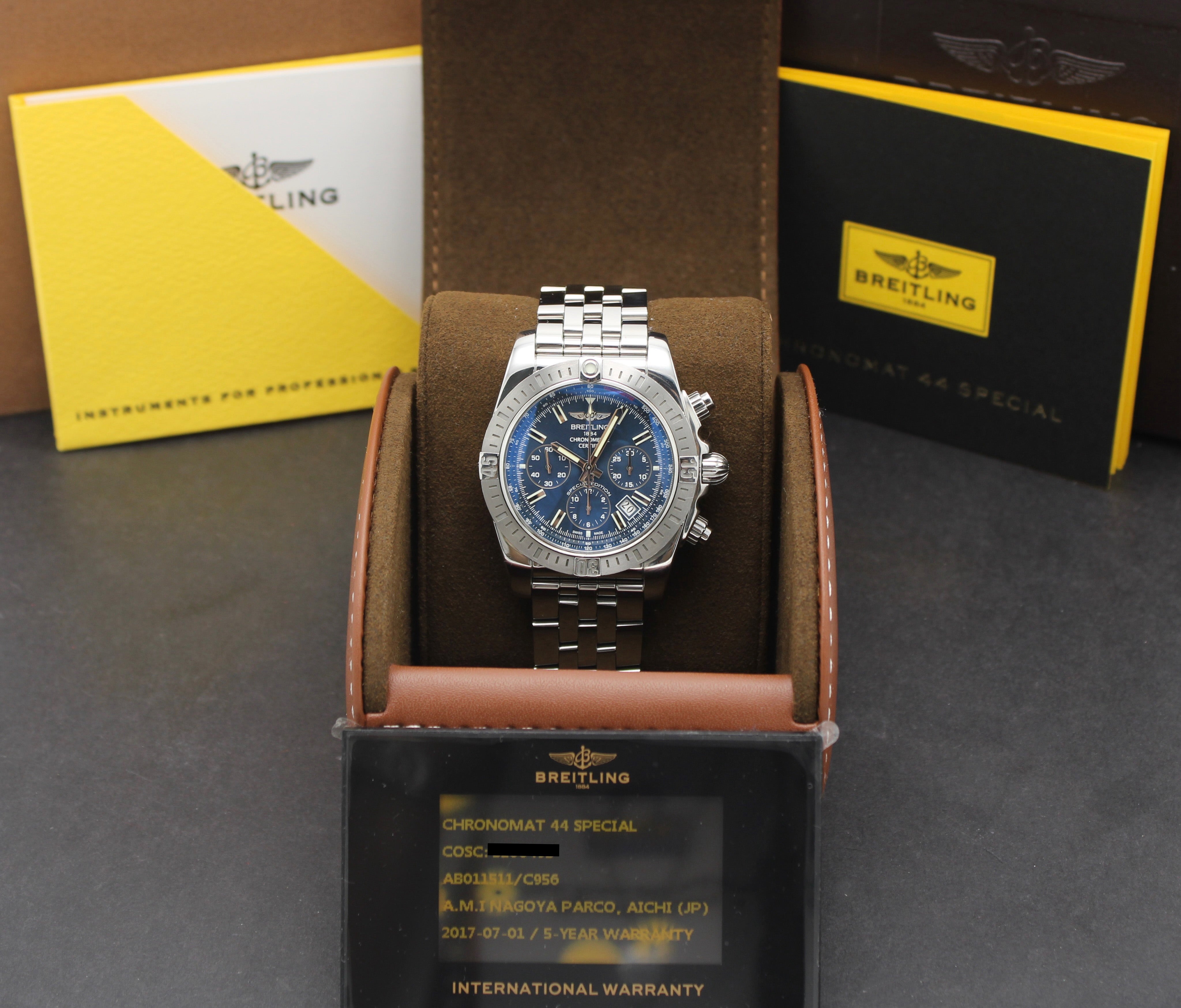 Breitling Chronomat AB0115 - Breitling horloge - Breitling kopen - Breitling heren horloge - Trophies Watches