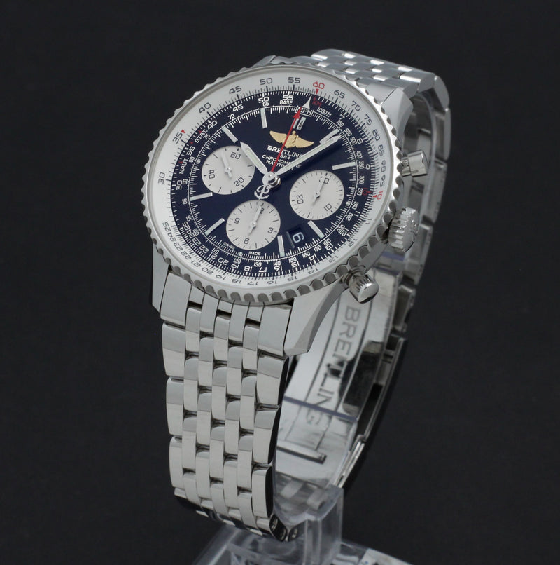 Breitling Navitimer 01 AB0120 - 2018 - Breitling horloge - Breitling kopen - Breitling heren horloge - Trophies Watches