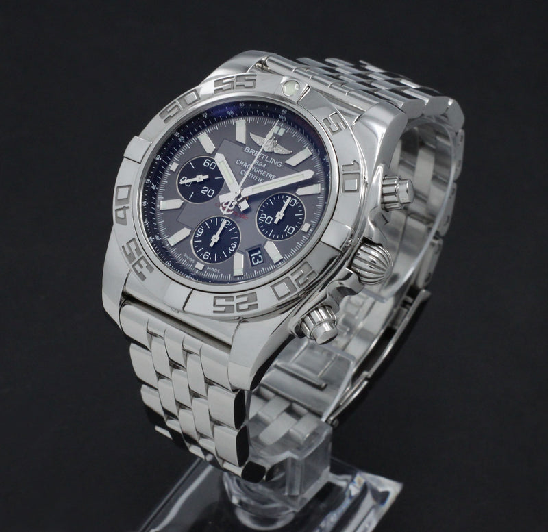 Breitling Chronomat AB0110 - Breitling horloge - Breitling kopen - Breitling heren horloge - Trophies Watches