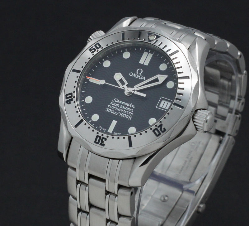 Omega Seamaster Diver 300 M 2552.80.00- 2000 - Omega horloge - Omega kopen - Omega heren horloge - Trophies Watches