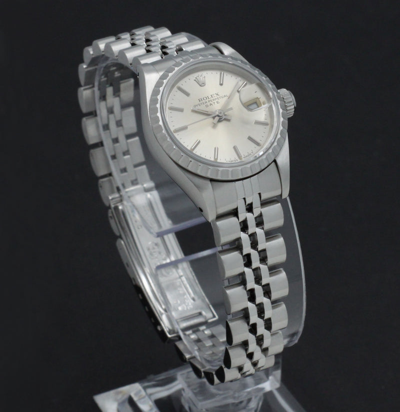 Rolex Oyster Perpetual Lady Date 69240 - 1990 - Rolex horloge - Rolex kopen - Rolex dames horloge - Trophies Watches