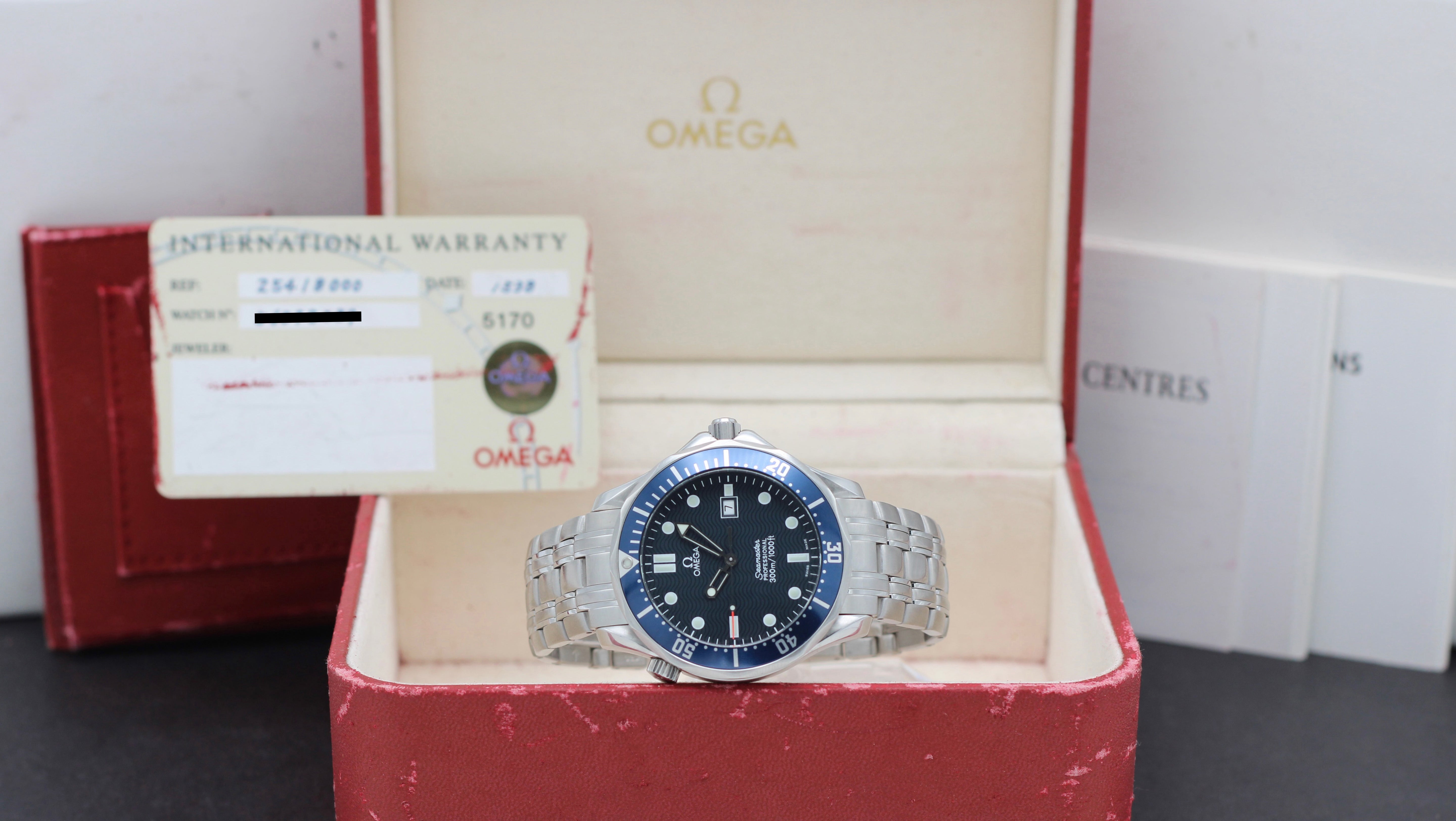 Omega Seamaster Diver 300 M 2541.80.00 - 1998 - Omega horloge - Omega kopen - Omega heren horloge - Trophies Watches