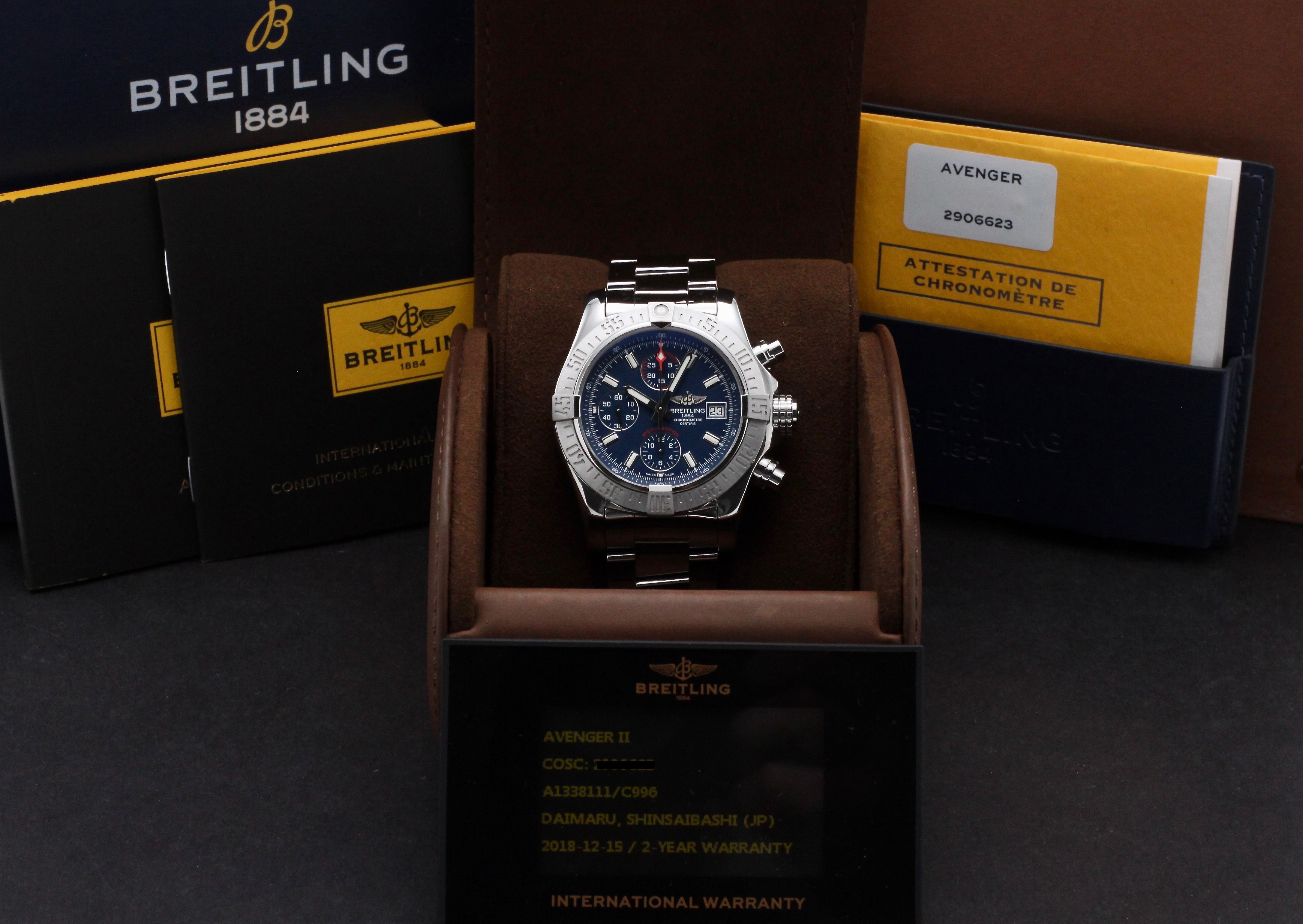 Breitling Avenger II A13381 - 2018 - Breitling horloge - Breitling kopen - Breitling heren horloge - Trophies Watches