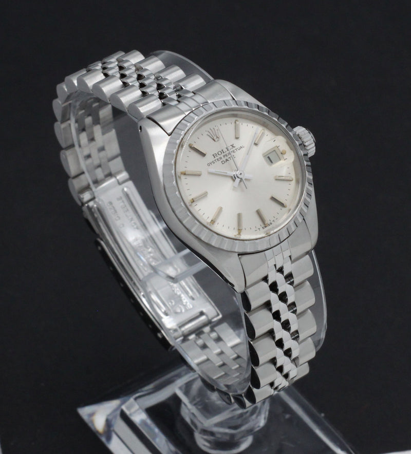 Rolex Oyster Perpetual Lady Date 6924 - 1980 - Rolex horloge - Rolex kopen - Rolex dames horloge - Trophies Watches