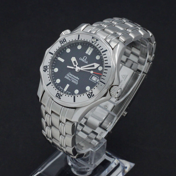Omega Seamaster Diver 300 M 2562.80.00 - 1998 - Omega horloge - Omega kopen - Omega heren horloge - Trophies Watches