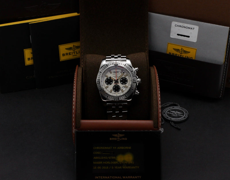 Breitling Chronomat AB0115 - Breitling horloge - Breitling kopen - Breitling heren horloge - Trophies Watches