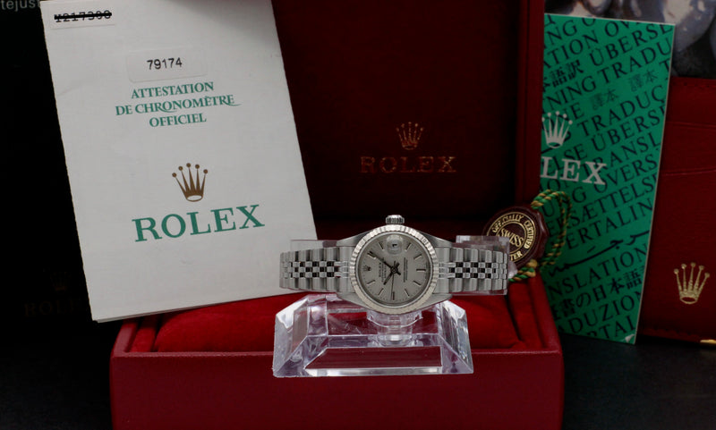 Rolex Oyster Perpetual Lady Datejust 79174 - 2002 - Rolex horloge - Rolex kopen - Rolex dames horloge - Trophies Watches