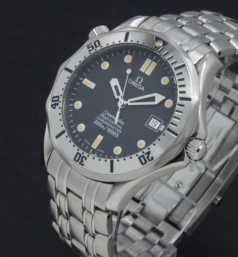 Omega Seamaster Diver 300 M 2532.80.00 - 1997 - Omega horloge - Omega kopen - Omega heren horloge - Trophies Watches