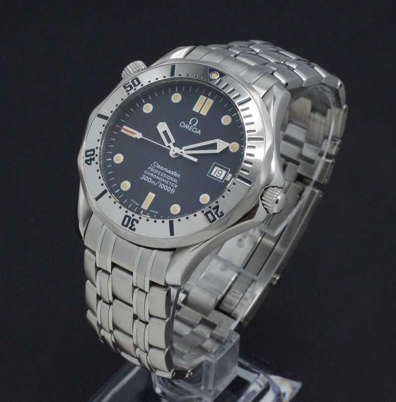 Omega Seamaster Diver 300 M 2532.80.00 - 1997 - Omega horloge - Omega kopen - Omega heren horloge - Trophies Watches