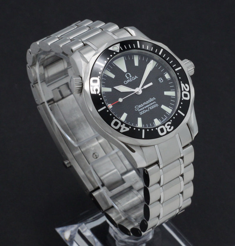 Omega Seamaster Diver 300 M 2262.50.00 - 2002 - Omega horloge - Omega kopen - Omega heren horloge - Trophies Watches