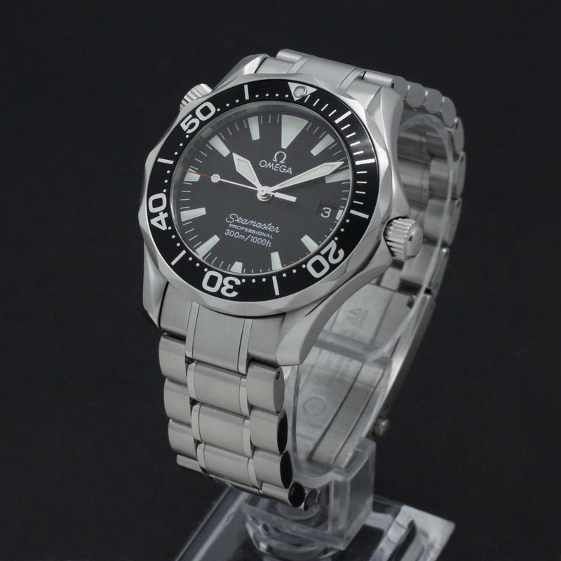 Omega Seamaster Diver 300 M 2262.50.00 - 2010 - Omega horloge - Omega kopen - Omega heren horloge - Trophies Watches