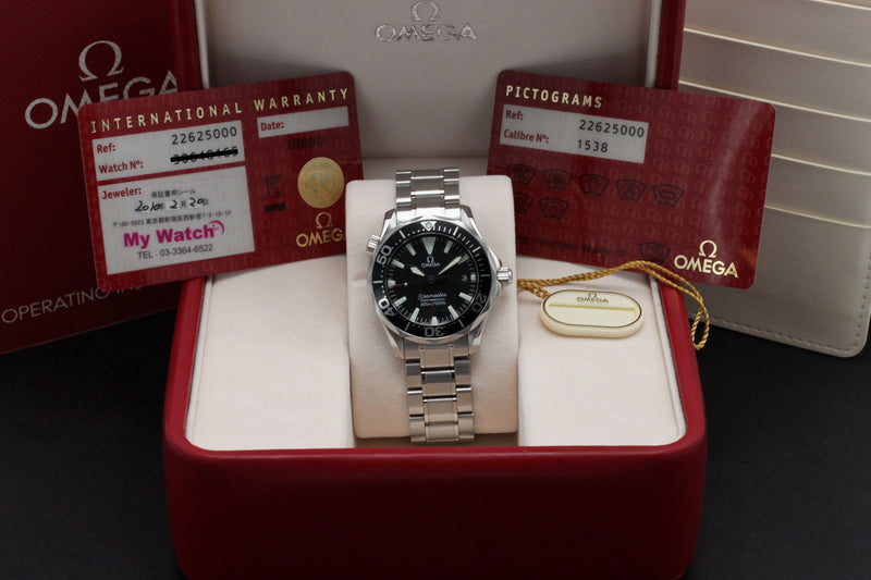 Omega Seamaster Diver 300 M 2262.50.00 - 2010 - Omega horloge - Omega kopen - Omega heren horloge - Trophies Watches