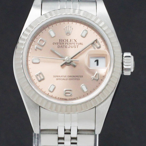 Rolex Oyster Perpetual Lady Datejust 69174 - 1999 - Rolex horloge - Rolex kopen - Rolex dames horloge - Trophies Watches