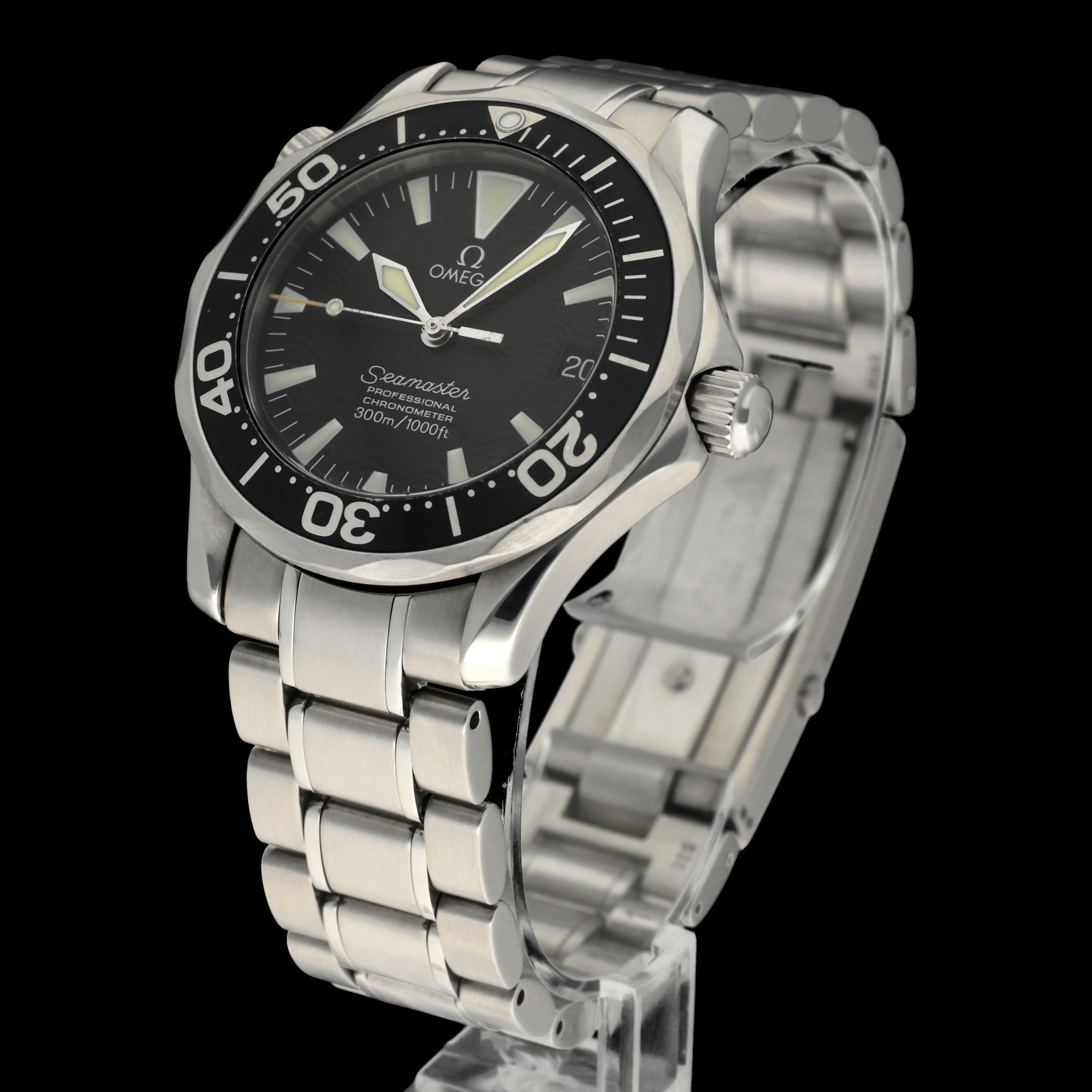 Omega Seamaster Diver 300 M 2252.50 - 2001 - Omega horloge - Omega kopen - Omega heren horloge - Trophies Watches