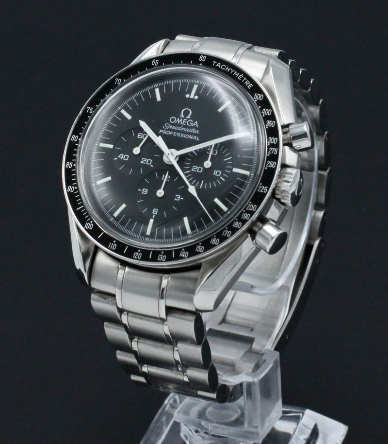Omega Speedmaster 3570.50.00 - 2005 - Omega horloge - Omega kopen - Omega heren horloges - Trophies Watches