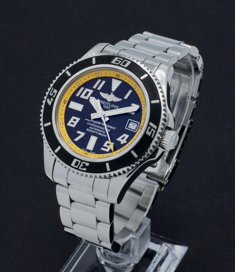 Breitling Superocean 42 A1736402/BA32 - 2016 - Breitling horloge - Breitling kopen - Breitling heren horloge - Trophies Watches