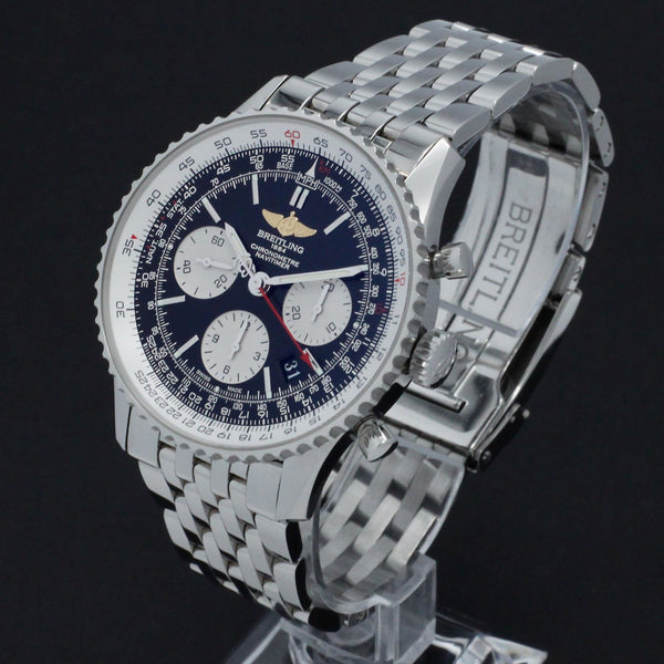 Breitling Navitimer 01 AB0120 - Breitling horloge - Breitling kopen - Breitling heren horloge - Trophies Watches