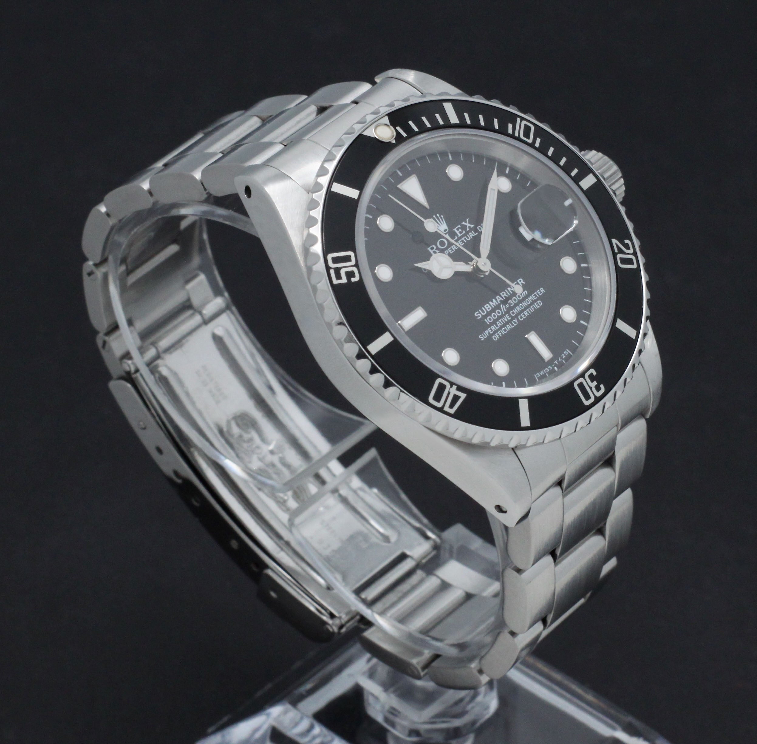 Rolex Submariner Date 16610, Box & Papers, 1995